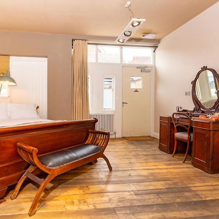 D'Parys Hotell Bedford Eksteriør bilde